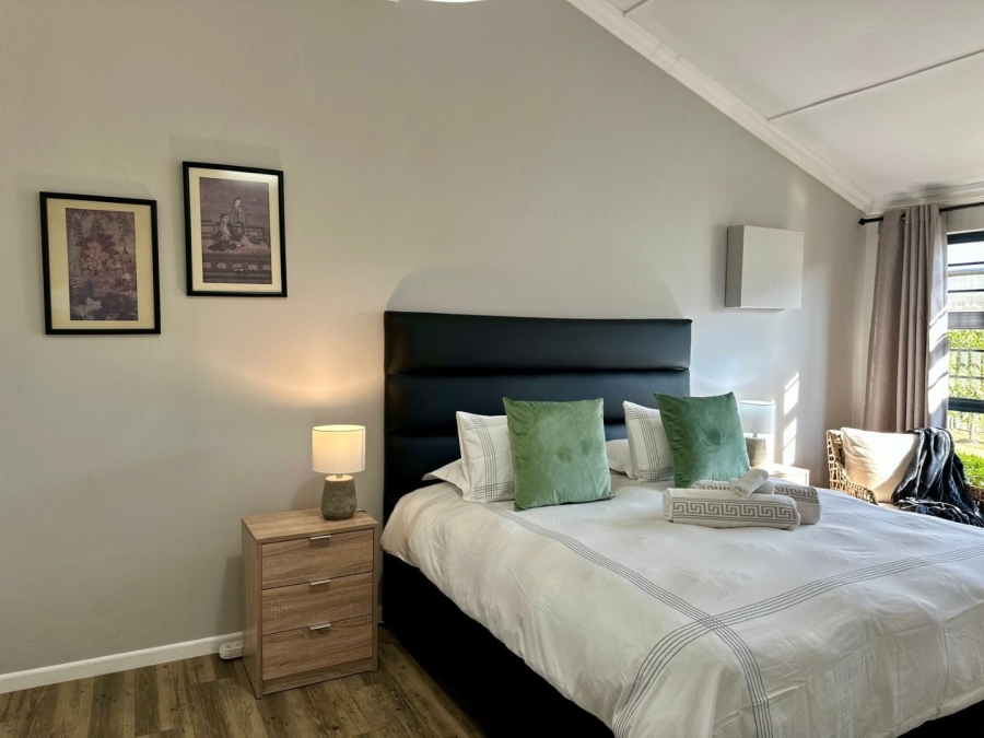 4 Bedroom Property for Sale in Sandbaai Western Cape